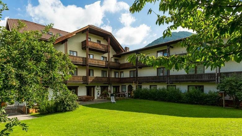Hotel Bruckerhof Puchberg am Schneeberg Exterior foto